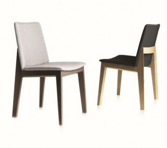 Καρέκλα ντυμένη με ξύλινη βάση KR028